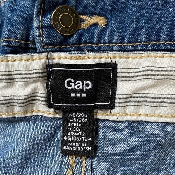 GAP (Fall 2017) Carpenter Jean Distressed High Rise Women 28R - Picture 8 of 11